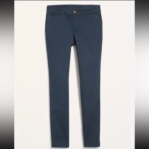 NWT Old Navy Mid-Rise Skinny Everyday Khakis for Women 6 Short